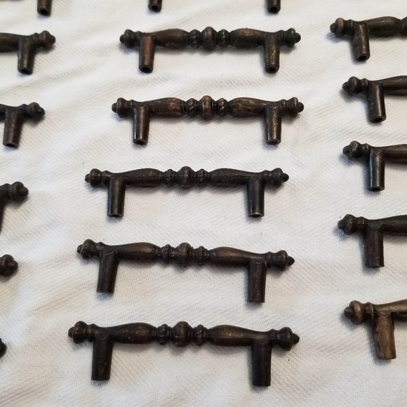 Vintage Antiqued Brass Bronze Drawer Cabinet Pulls 3 inch Set of 25 or ? - Picture 2 of 6